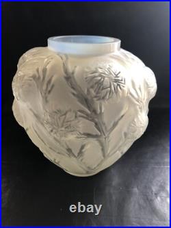 ART DECO VASE SABINO FRANCE CIRCA 1930 Modèle Oursins rare Opalescent ART DECO VASE SABINO FRANCE CIRCA 1930 Modèle Oursins rare Opalescent