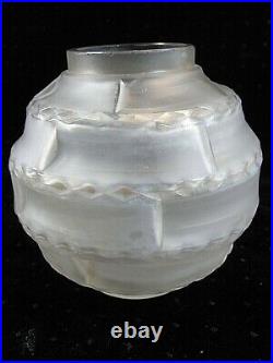 A. Hunebelle Ancien Vase Boule Verre Presse Moule Opalescent Art Déco M Verrier