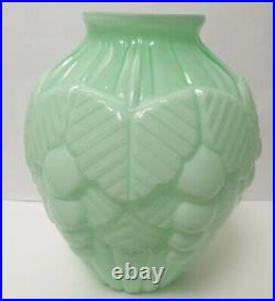 Ancien Vase opaline verte boule art deco 1930 vigne raisin no Pierre D AVESN