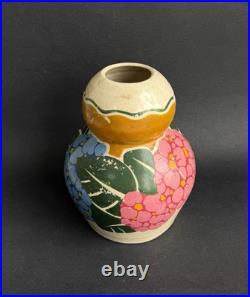 Ancien vase Art Deco céramique signé BETZY AUGERON vers 1930 décor floral France Ancien vase Art Deco céramique signé BETZY AUGERON vers 1930 décor floral France