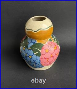 Ancien vase Art Deco céramique signé BETZY AUGERON vers 1930 décor floral France Ancien vase Art Deco céramique signé BETZY AUGERON vers 1930 décor floral France