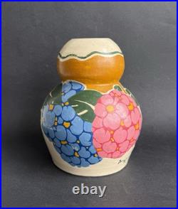 Ancien vase Art Deco céramique signé BETZY AUGERON vers 1930 décor floral France Ancien vase Art Deco céramique signé BETZY AUGERON vers 1930 décor floral France