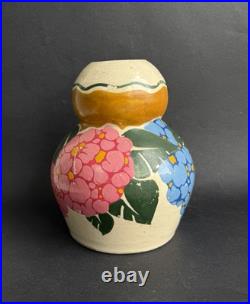 Ancien vase Art Deco céramique signé BETZY AUGERON vers 1930 décor floral France Ancien vase Art Deco céramique signé BETZY AUGERON vers 1930 décor floral France