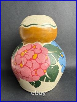 Ancien vase Art Deco céramique signé BETZY AUGERON vers 1930 décor floral France Ancien vase Art Deco céramique signé BETZY AUGERON vers 1930 décor floral France