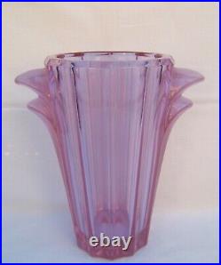 Ancien vase VERLYS France en verre pressé moulé satiné mauve art déco