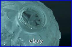 Ancien vase boule verre art déco feuillage vigne raisin France suiv. Muller Ancien vase boule verre art déco feuillage vigne raisin France suiv. Muller