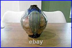 Ancien vase en porcelaine art déco signé Camille Tharaud