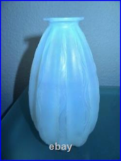 Ancien vase en verre opalescent signé sabino paris france art déco art nouveau