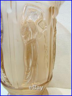 Ancien vase en verre pressé givré epoque art deco 1930 a decor neiades
