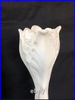 Antique Porcelaine Art Déco Tulipe Vase. Marquée Bas