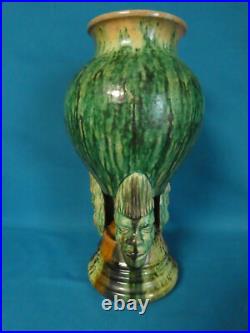 Art Déco Grand Vase En Grés Piétement Avec 3 Masques Têtes Africains Art Déco Grand Vase En Grés Piétement Avec 3 Masques Têtes Africains