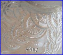 Art Deco Vase Boule Verre Moule Motifs Geometriques En Relief