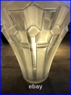 Art Deco Vase Modèle Prismes Signé Hunebelle Rare