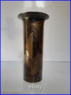 Art déco Vase de dinanderie de cuivre décors géométriques France ca 1930