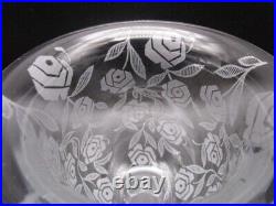 BACCARAT vase en cristal à décor de roses, modèle Fontenay art-déco