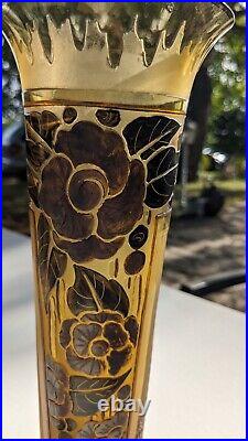 D'Argyl, beau vase en verre teinté dégagé à l'acide, à décor Art Deco