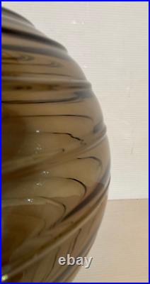 Daum Nancy France Imposant (28 cm) vase boule annelé verre fumé Art Déco 1930