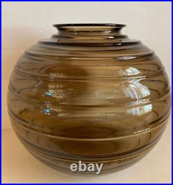 Daum Nancy France Imposant (28 cm) vase boule annelé verre fumé Art Déco 1930