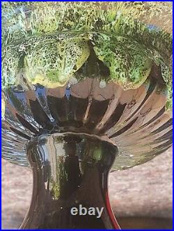 Déco petit vase de style Médicis bordure genre écume verte