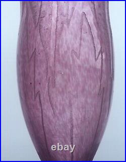 Degué Grand Vase art déco en verre gravé à l'acide décor géométrique signé