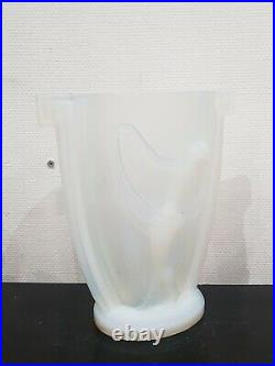 Exceptionnelle grand vase opalescent Etling 155 Danseuse Art Déco 1933