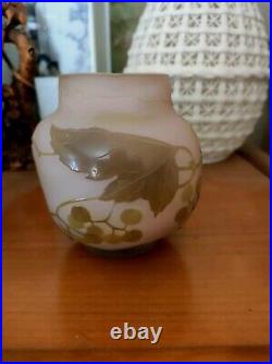 Galle VASE VERRE DEGAGE A L'ACIDE ART DÉCO Rose Beige Parfait État Hauteur 8 Cm