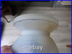 Grand Vase verre opalescent Edmond ETLING modèle Mimosa art déco