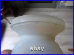 Grand Vase verre opalescent Edmond ETLING modèle Mimosa art déco