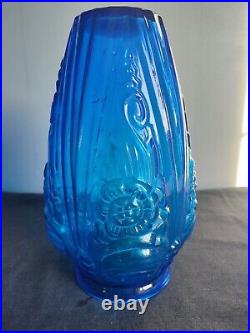 Grand vase ancien en verre moulé style art deco