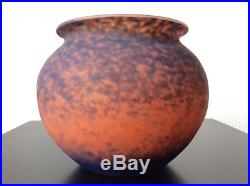 Grand vase boule en pâte de verre marmoréen orange bleu de Lorrain Art Déco
