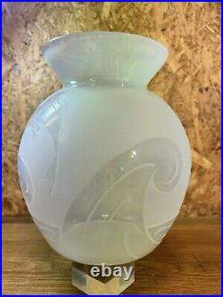 Grand vase boule, verre opalescent art déco, poisson, era Sabino, Lalique