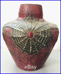 Josef Strnact Teplitz J. S Austria vase Art Deco en céramique toiles d'araignée
