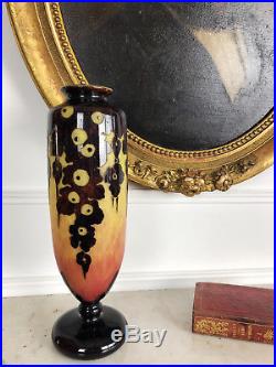 Le Verre Français Vase D'époque Art Déco En Verre Multicouche Signé De 37cm H