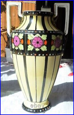 Paire de vases Bosch Fréres Keramis à La Louviere forme amphore Art Déco