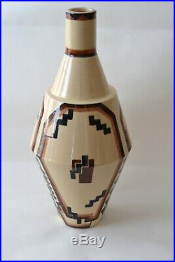 Rare Vase ART DECO du céramiste Robert Lallemant aux formes géométriques