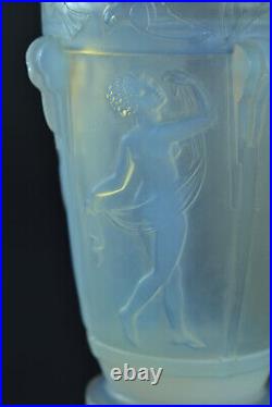 Rare Vase Art deco Signé Sabino Muse antique allégorie des arts Opalescent Glass