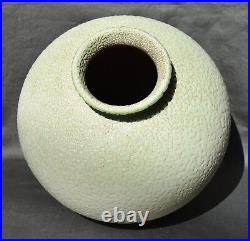 SEVRES VINSARE Vase ovoïde en céramique vermiculée ART DECO Coral Crispe