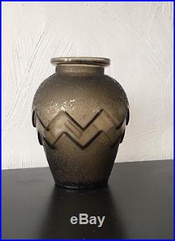 Superbe Vase Daum A Decor Geometrique Art Deco Degagé A Lacide