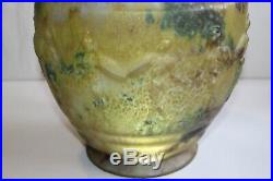 Superbe et grand vase en verre pressé moulé Art déco, gladiateurs, H 32 cm