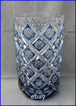 VAL SAINT LAMBERT Grand vase taillé et doublé bleu art déco