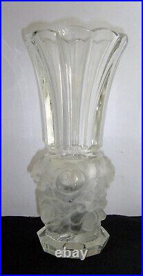 Vase Art Déco 1930 H. Hoffmann style Lalique roses givrées TBE 1,860 kg
