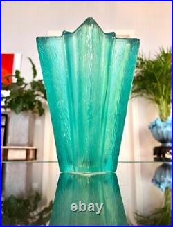 Vase Art Déco Attribué à d'Avesn Verre Etoile Vert Décoration Moderne