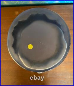 Vase Art Déco, en Verre Moulé Pressé, décor de grappes de raisins. 1930