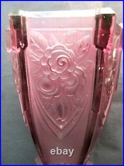 Vase Art Déco hexagonal, verre violet signé Verlys France