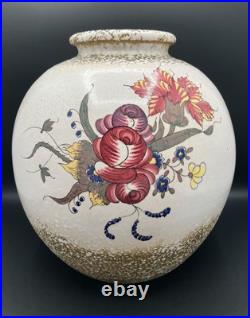 Vase Art Déco signé Louis Dage Céramique peinte à décor floral France 1920 Vase Art Déco signé Louis Dage Céramique peinte à décor floral France 1920