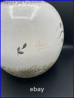 Vase Art Déco signé Louis Dage Céramique peinte à décor floral France 1920 Vase Art Déco signé Louis Dage Céramique peinte à décor floral France 1920