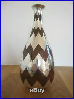 Vase Christofle 1930 Art Deco Frises géométriques Argenté et patiné rouille 24cm