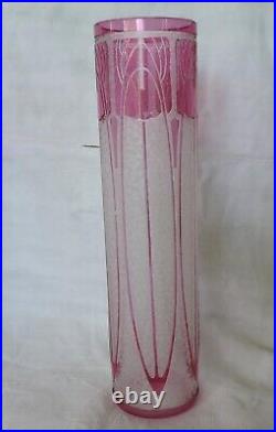 Vase Cylindre En Cristal De Baccarat Art Deco Couleur Rouge Degage Acide