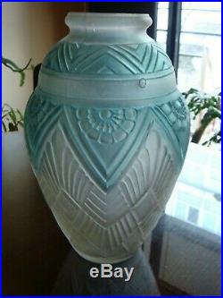 Vase ETALEUNE Art-Déco 1930 en Verre Pressé Moulé Patine Bleue