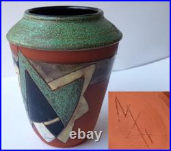 Vase En Céramique Art Déco Signé Vers 1920 K749 Vase En Céramique Art Déco Signé Vers 1920 K749